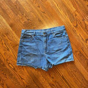 American Eagle Medium Wash Denim Shorts - Size 14